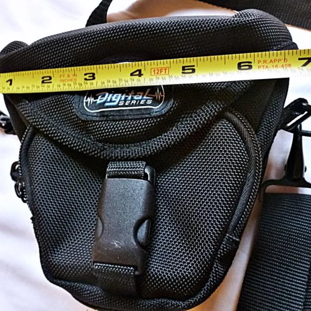 Tamrac Black Padded Holster Style Camera Bag/Case for SLR Digital or Film Camera